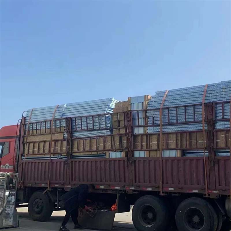 辽宁朝阳喀喇沁左翼到新疆阿勒泰富蕴县物流公司，一站式服务